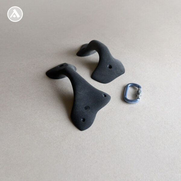 Handles - Easy to hold when climbing