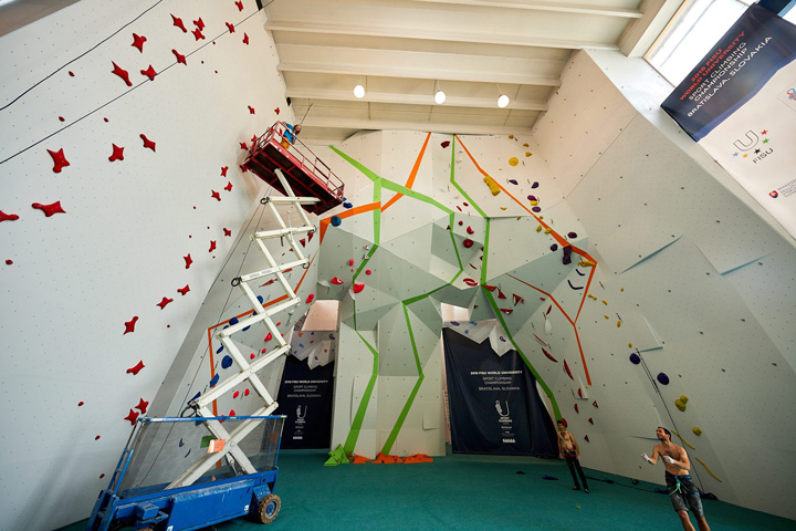 Indoor climbing wall K2 Bratislava | Anatomic.sk