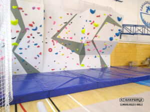 Lezecká stena ZŠ Smižany | Anatomic.sk