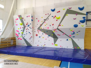 Lezecká stena ZŠ Smižany | Anatomic.sk