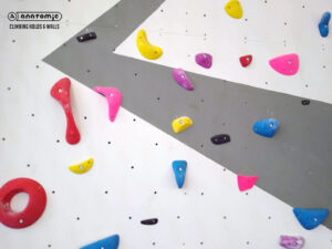 Lezecká stena ZŠ Smižany | Anatomic.sk