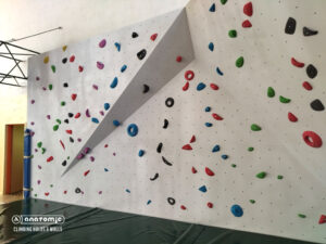 Lezecká stena ZŠ Lichardova | Anatomic.sk