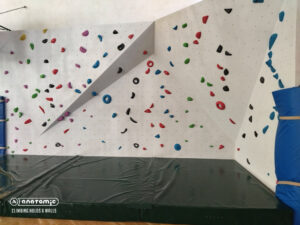 Lezecká stena ZŠ Lichardova | Anatomic.sk