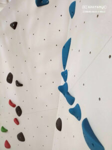 Lezecká stena ZŠ Lichardova | Anatomic.sk