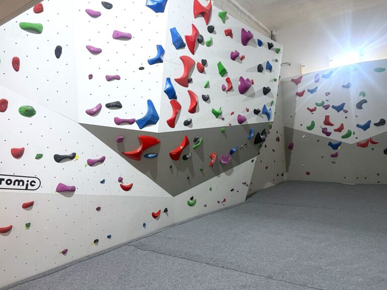 Bouldering section in the climbing center – Skoba Košútka in Martin