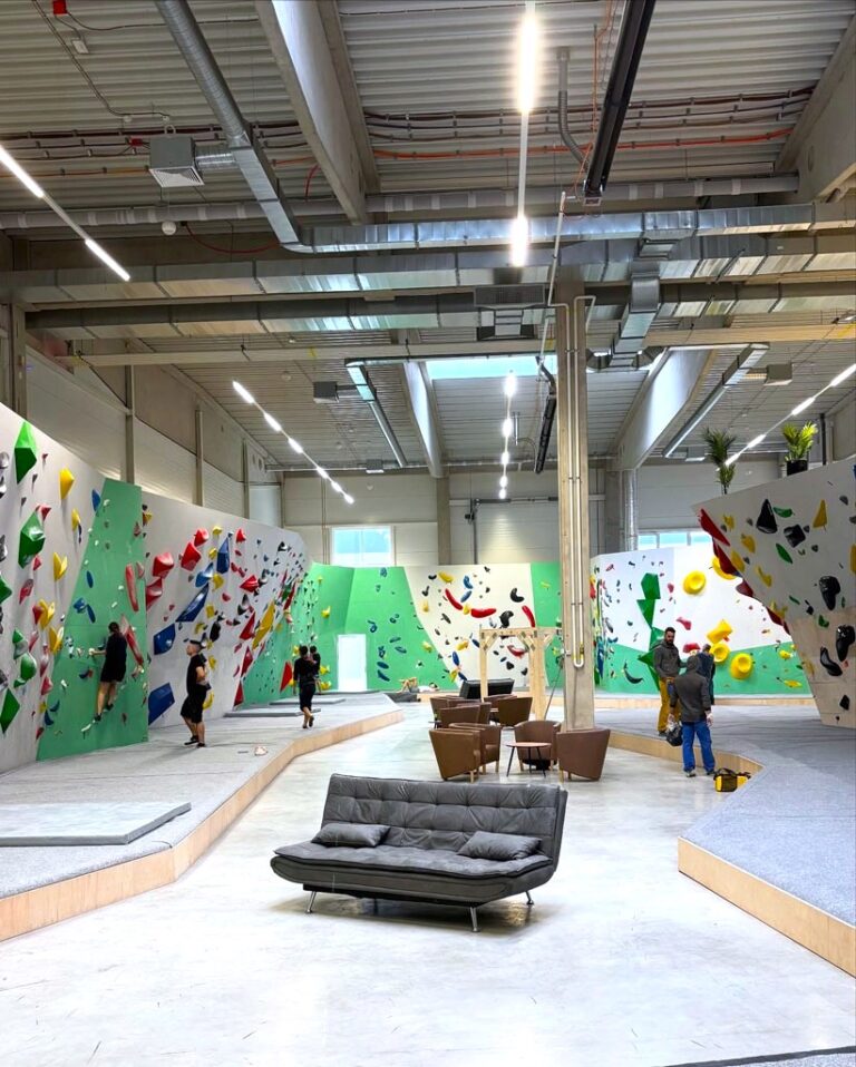 SPOT boulder wall | anatomic.sk