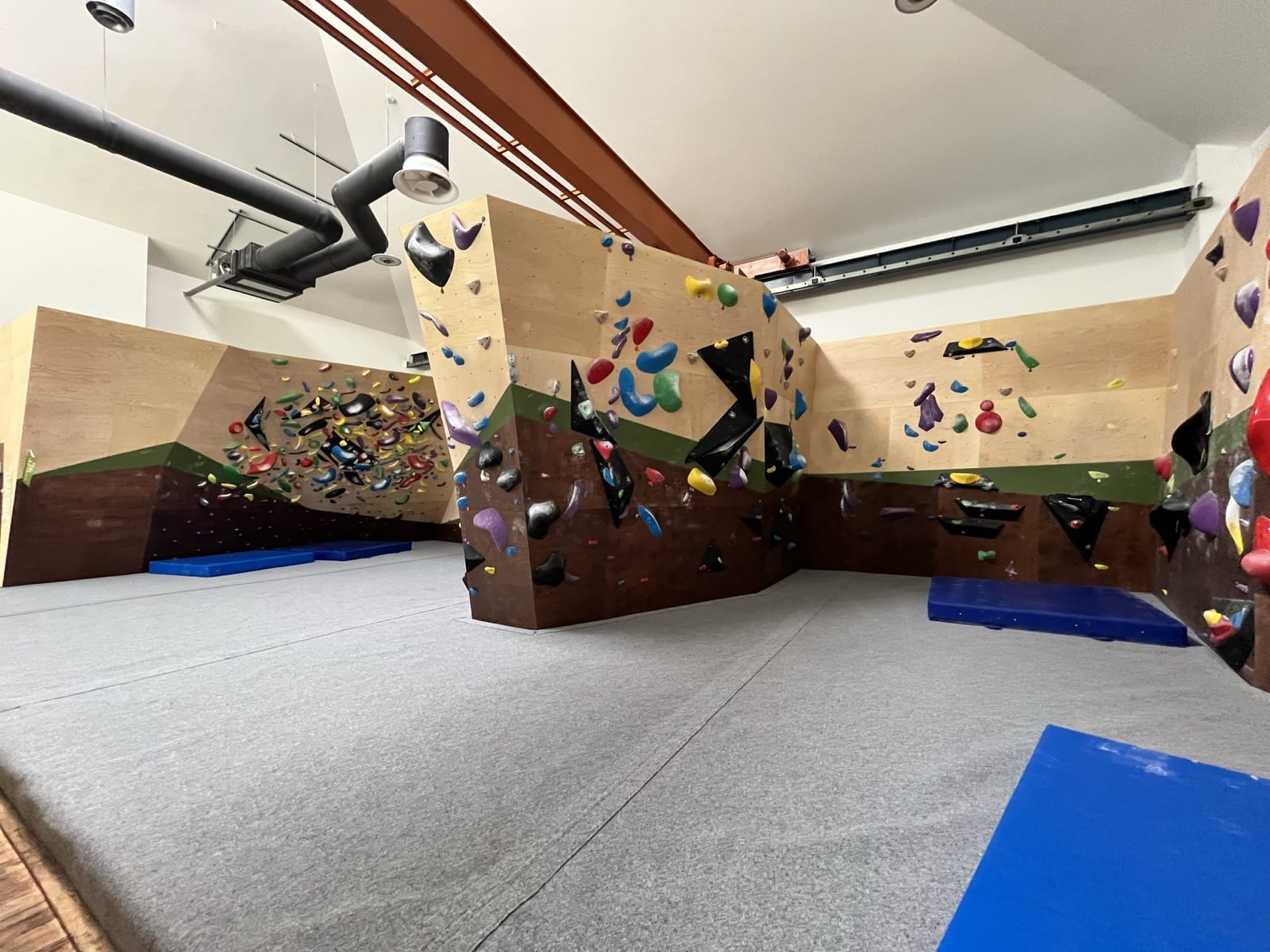 bouldering-wall- plac-11